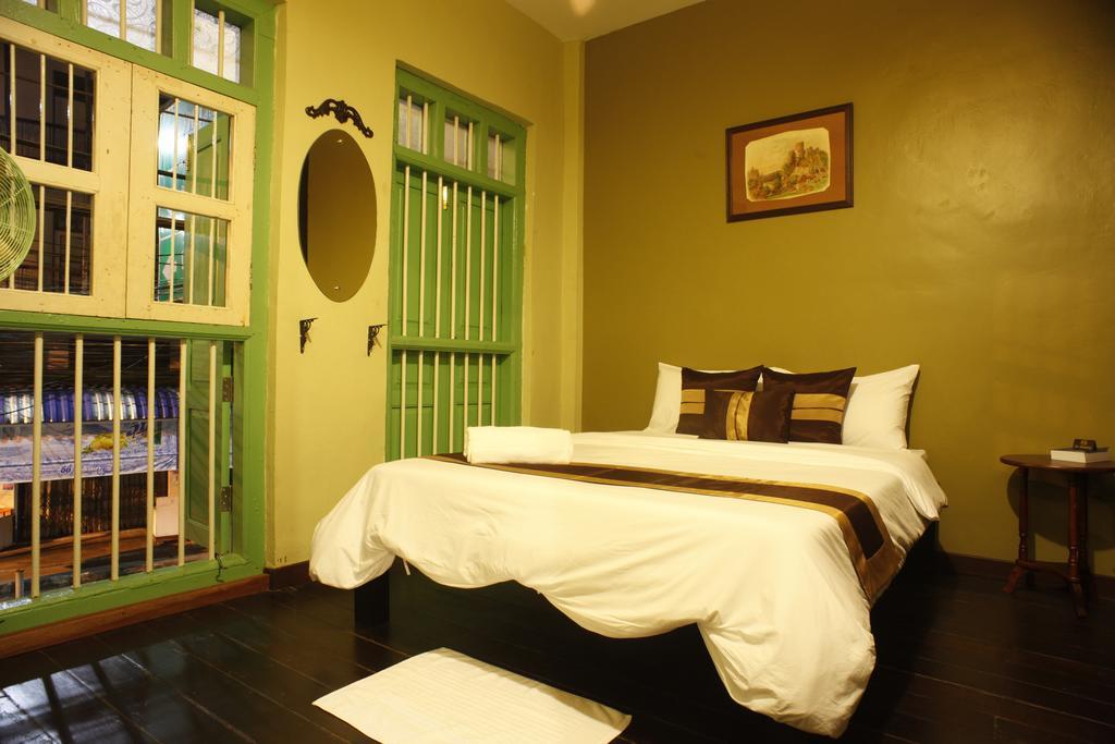 Luang Poj Boutique Hostel Ranong Bilik gambar