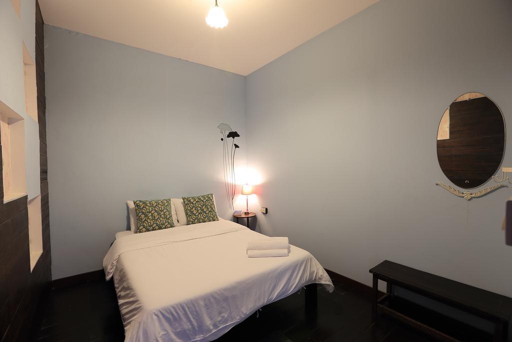 Luang Poj Boutique Hostel Ranong Bilik gambar